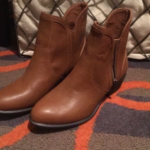 Brown super cute booties -NEVER WORN